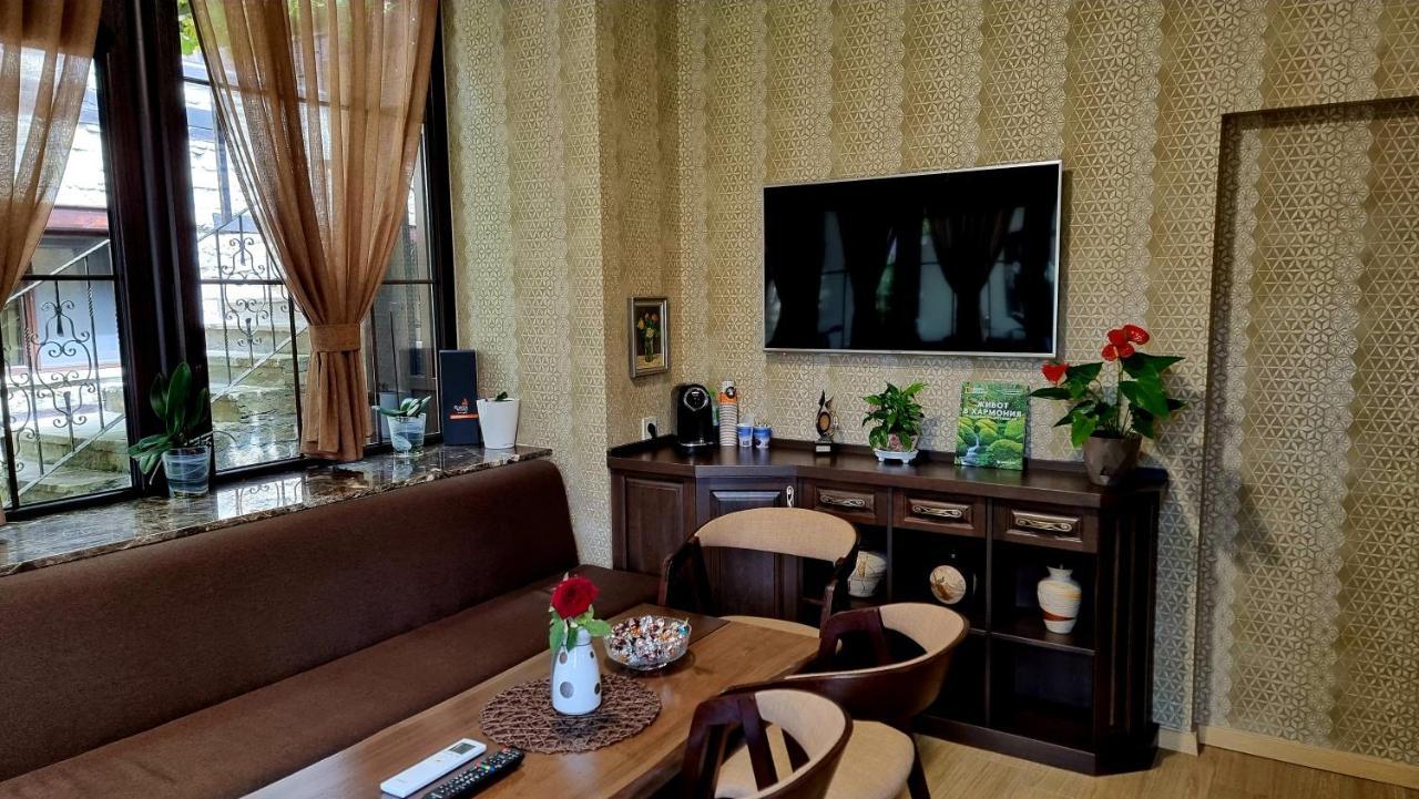 Семеен Хотел Чардаците Lovech Dış mekan fotoğraf